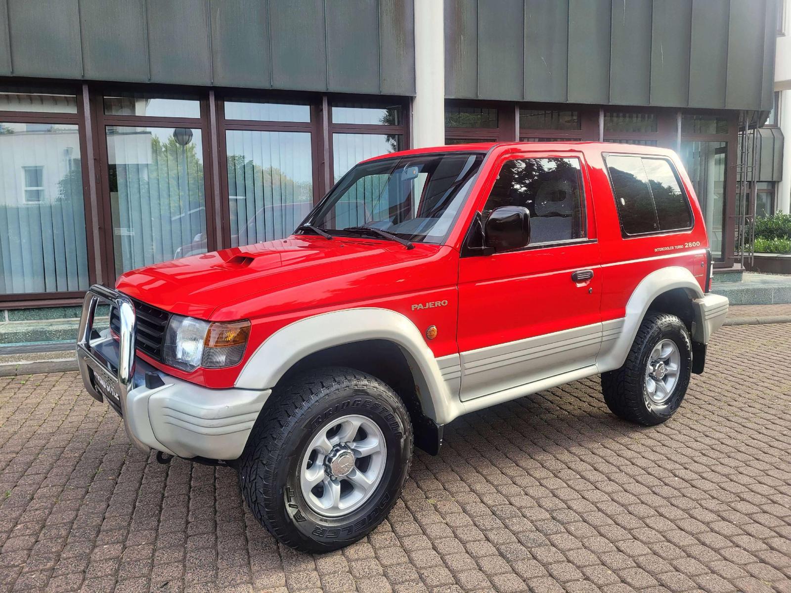 MITSUBISHI PAJERO 2800 TD - 125 ch - 4X4 - BVM - ATTELAGE FIXE