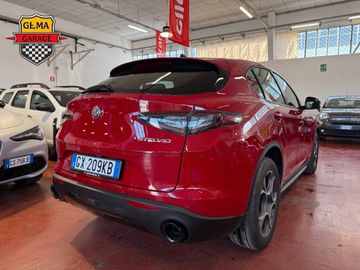 Alfa-Romeo Stelvio - 3