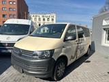 Volkswagen T6 Caravelle Automatic/9 Sitze/Lang - Behindertengerechte Volkswagen T6 Caravelle