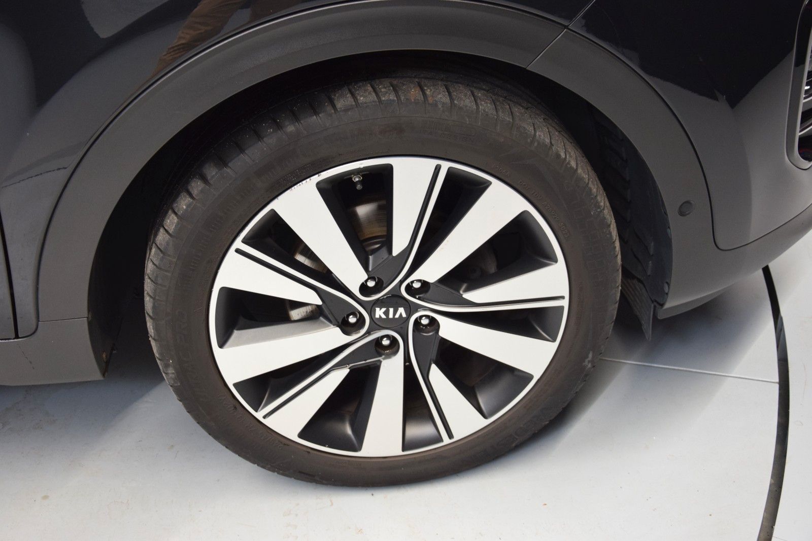 Fahrzeugabbildung Kia Sportage Platinum Edition 4WD Pano JBL Bi-Xenon
