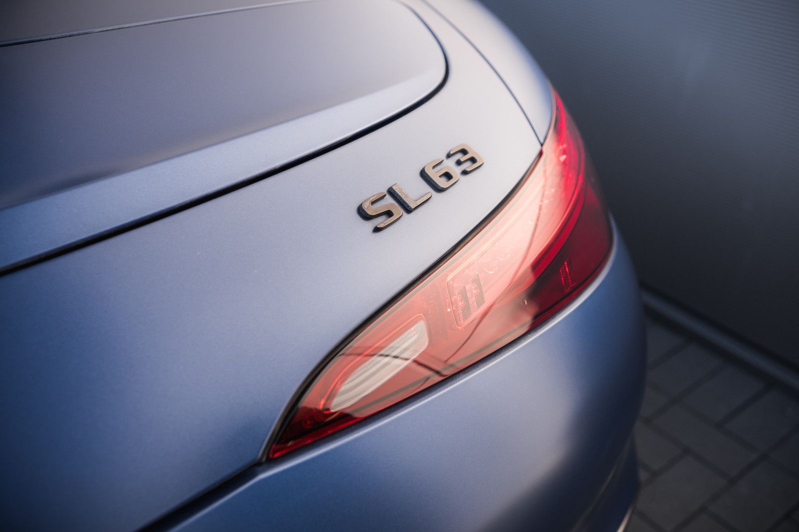 Fahrzeugabbildung Mercedes-Benz SL 63 AMG 4Matic+-Keramik-Burmester High- End