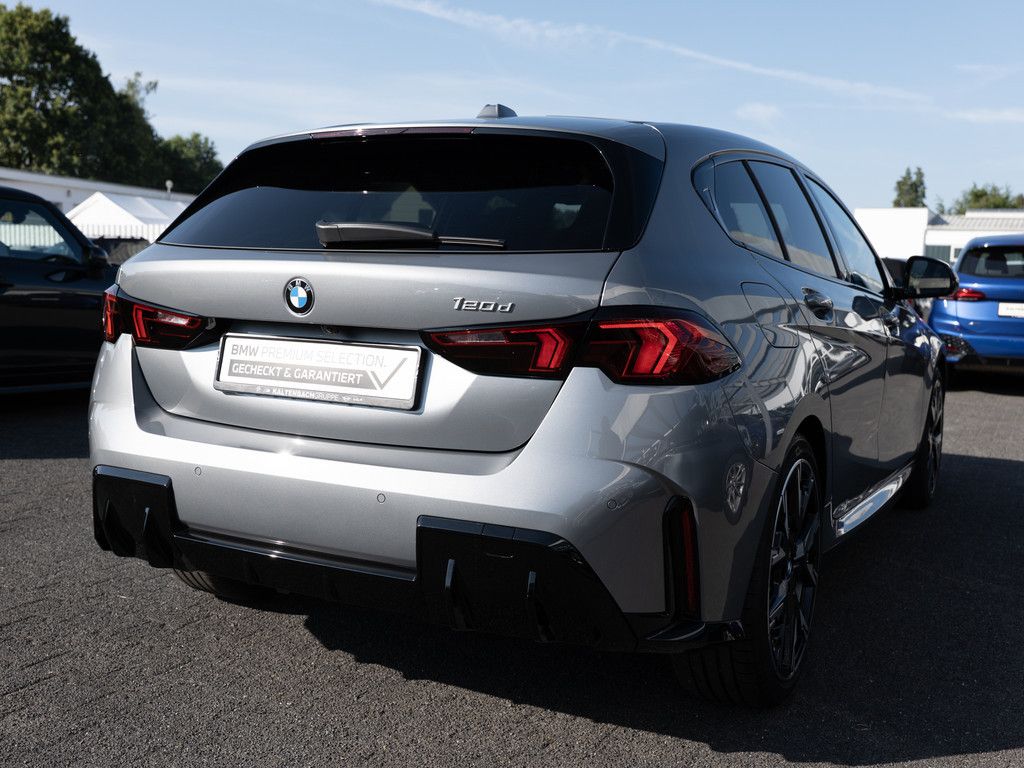 BMW 120d M-Sport PANO AHK HUD 360° LED ACC NAVI H K foto 5