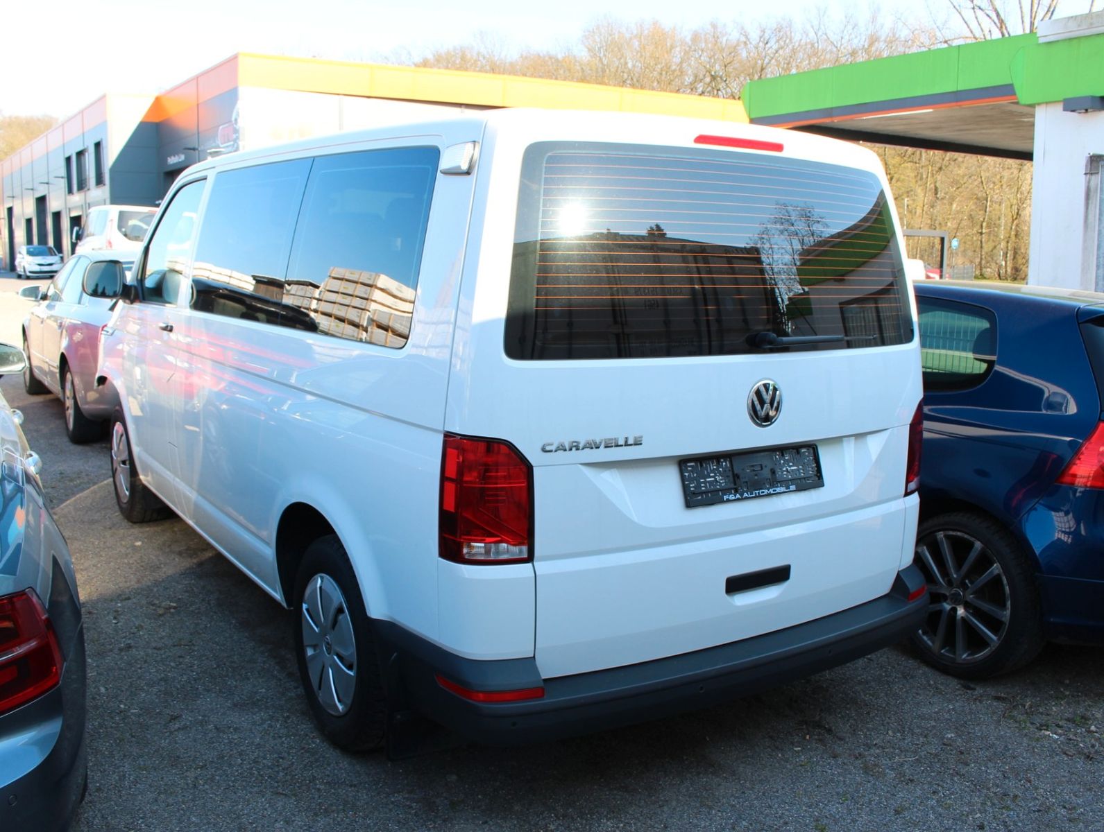 Fahrzeugabbildung Volkswagen T6 Caravelle 1. Hand UNFALL*