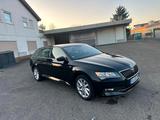 Skoda Superb Combi 2.0 - Skoda Octavia: Super