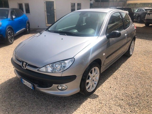 Peugeot 206 2.0 16V 3p. GTI