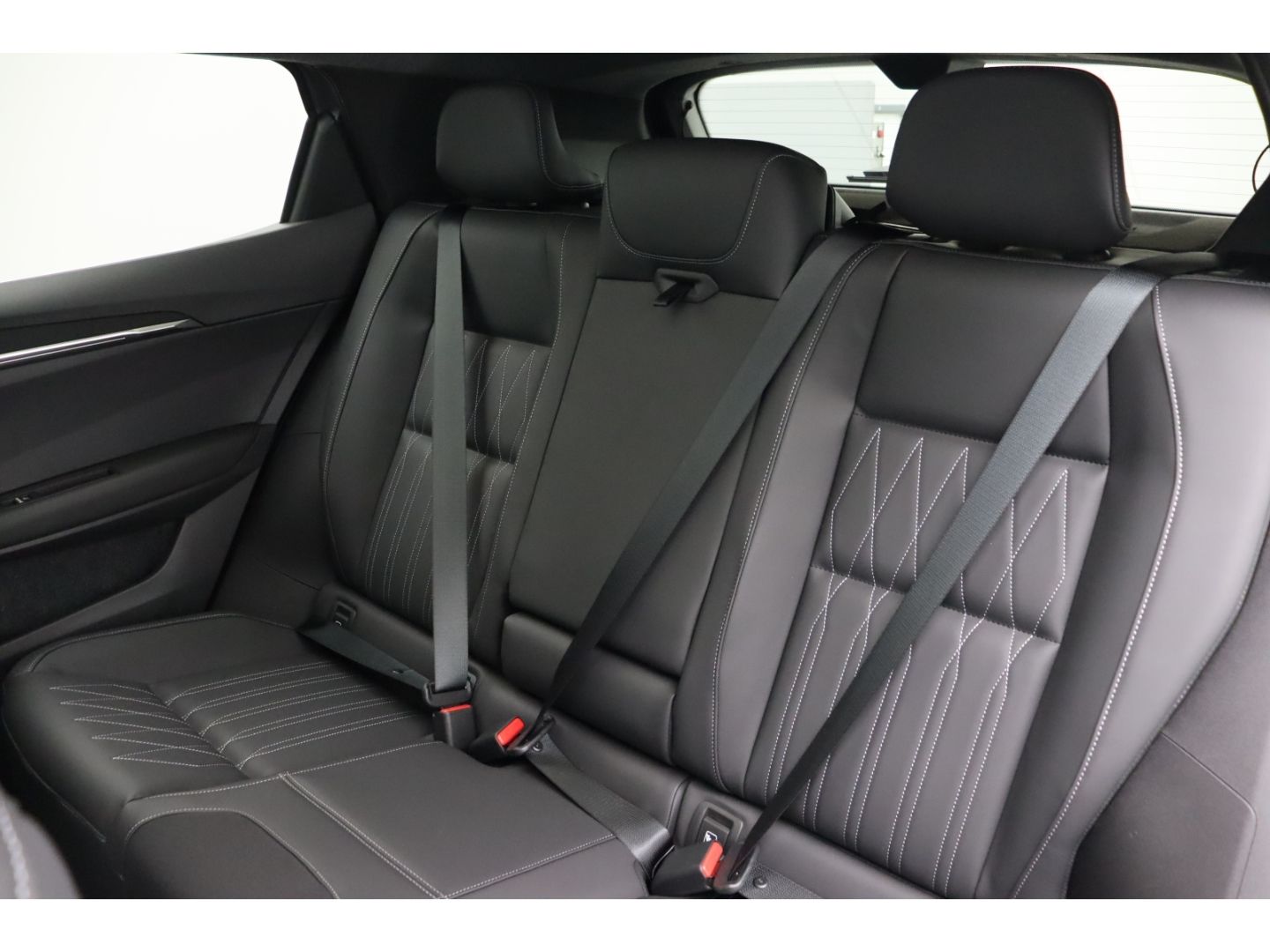 Fahrzeugabbildung Mitsubishi Eclipse Cross Diamant Top 11 KW LUXURY-Paket