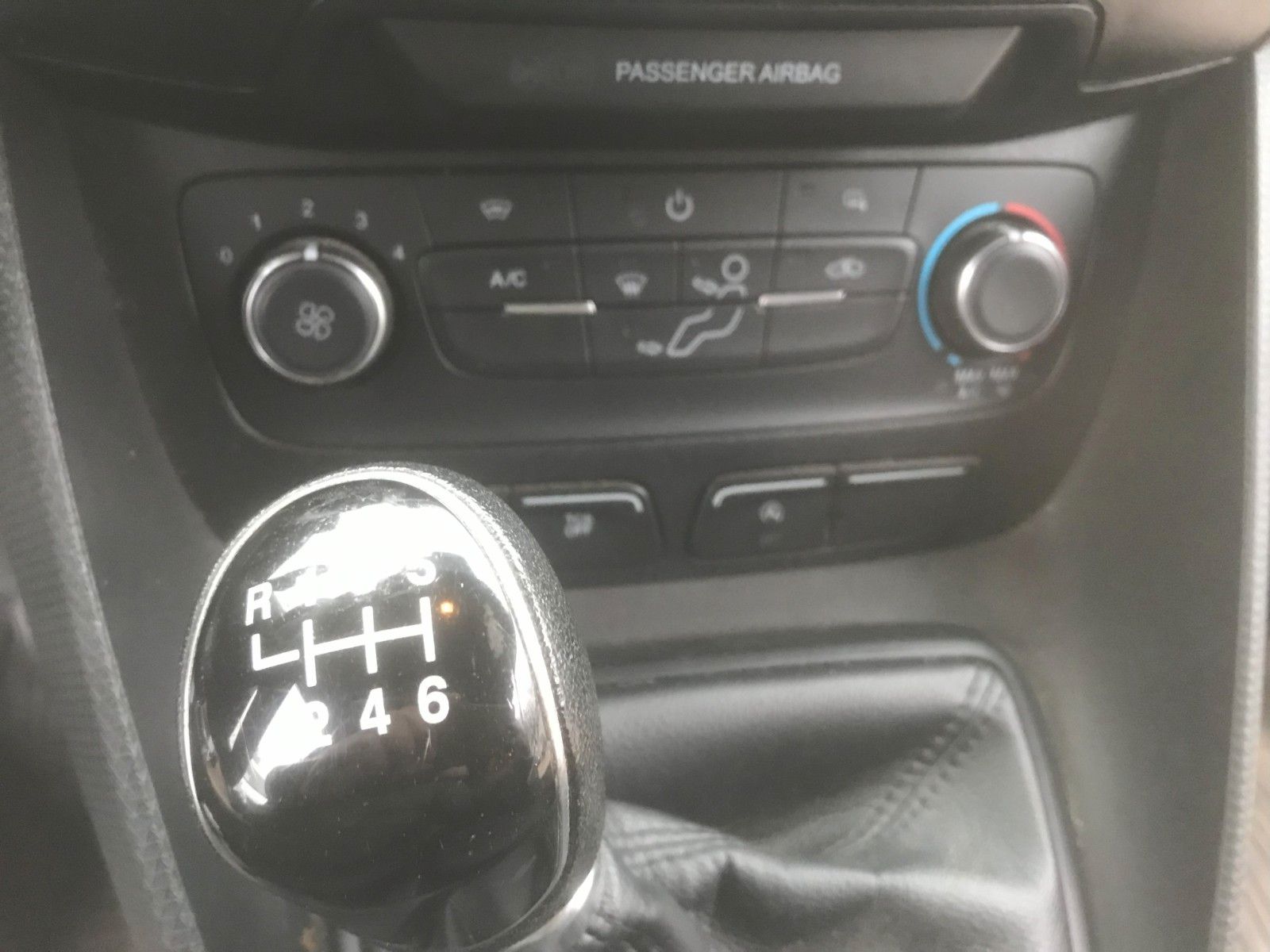 Fahrzeugabbildung Ford Transit Connect Kasten lang Trend,AHK,SHZ,SHg