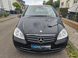 Mercedes-Benz A 160 CDI BlueEFFICIENCY - PDC*Klima*Effizient - Mercedes-Benz A 160 mit Diesel-Antrieb: Limousine, Euro5