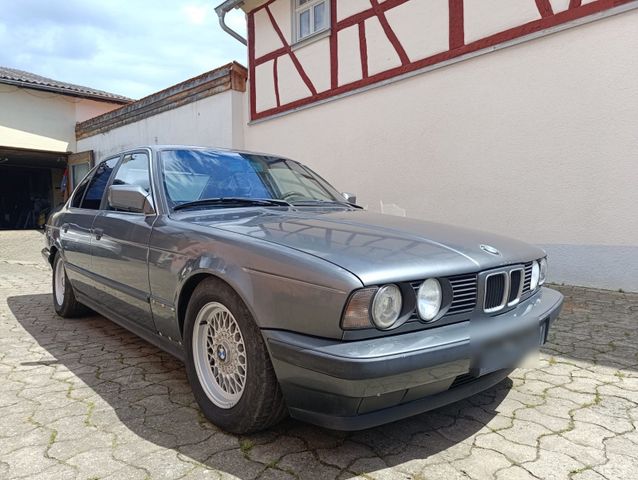 BMW 520i E34