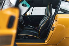 Fahrzeugabbildung Porsche 964 Turbo 3.6 *Speedgelb / Speedline / Dt. Fzg*