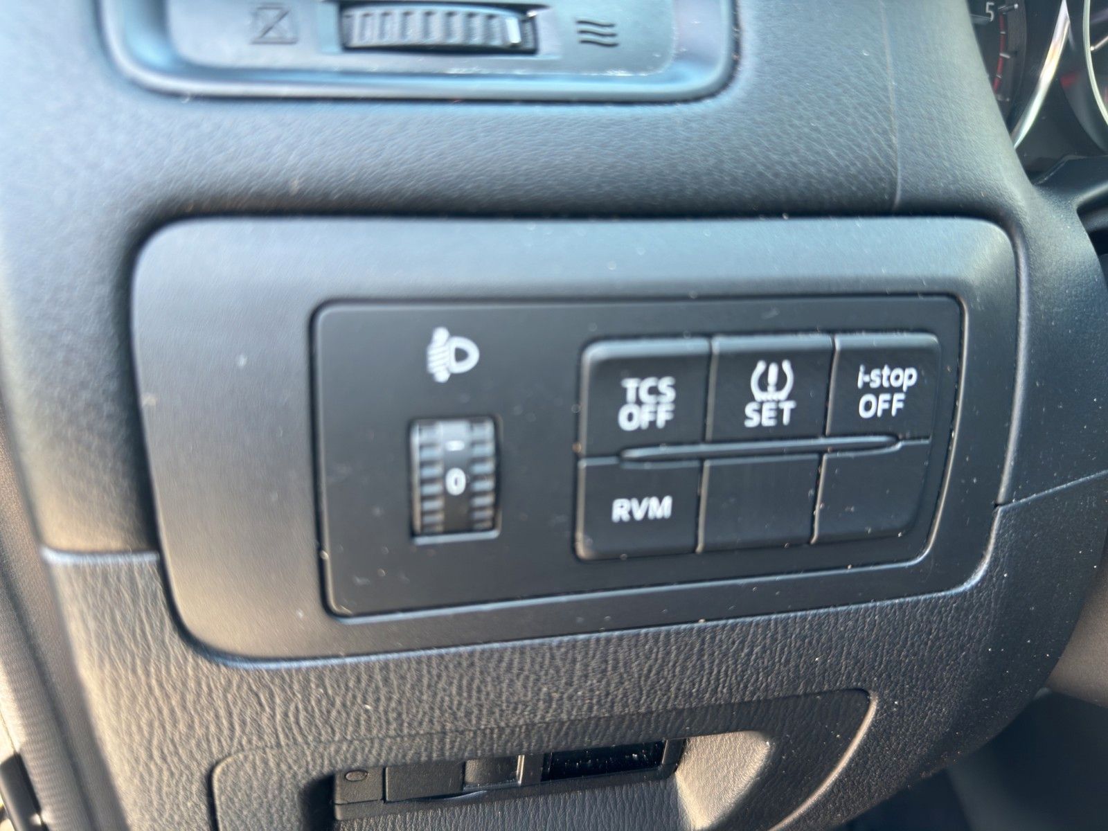 Fahrzeugabbildung Mazda CX-5 Sports-Line AWD Automatik/Leder/Navi/Xenon