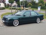 Mercedes-Benz E 420 Avantgarde AMG-Sylingpaket - Mercedes-Benz E 420 mit Benzin-Antrieb