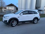 Chevrolet Captiva 2.2 D 4WD Automatik | TÜ... - Chevrolet in Bremen