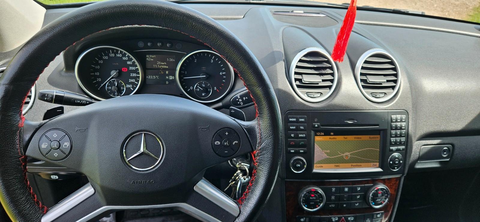 Mercedes-Benz ML 320