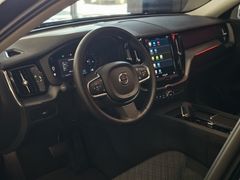 Fahrzeugabbildung Volvo XC60 Essential 2WD ( CAMERA/ APPLE/ LED/ DAB/