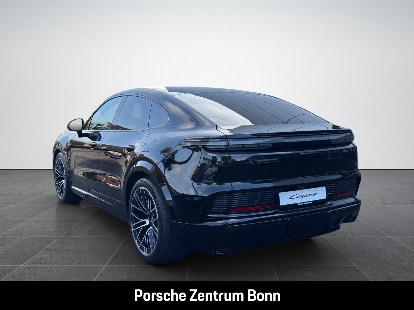 Porsche Cayenne Coupe Electric HA-Lenkung Head-Up BOSE