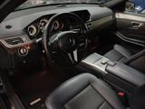Mercedes-Benz E 300 NAVI LED NAVI ORTH.SITZE LEDER AHK LED - Hybrid (Diesel/Elektro): Blau, Limousine