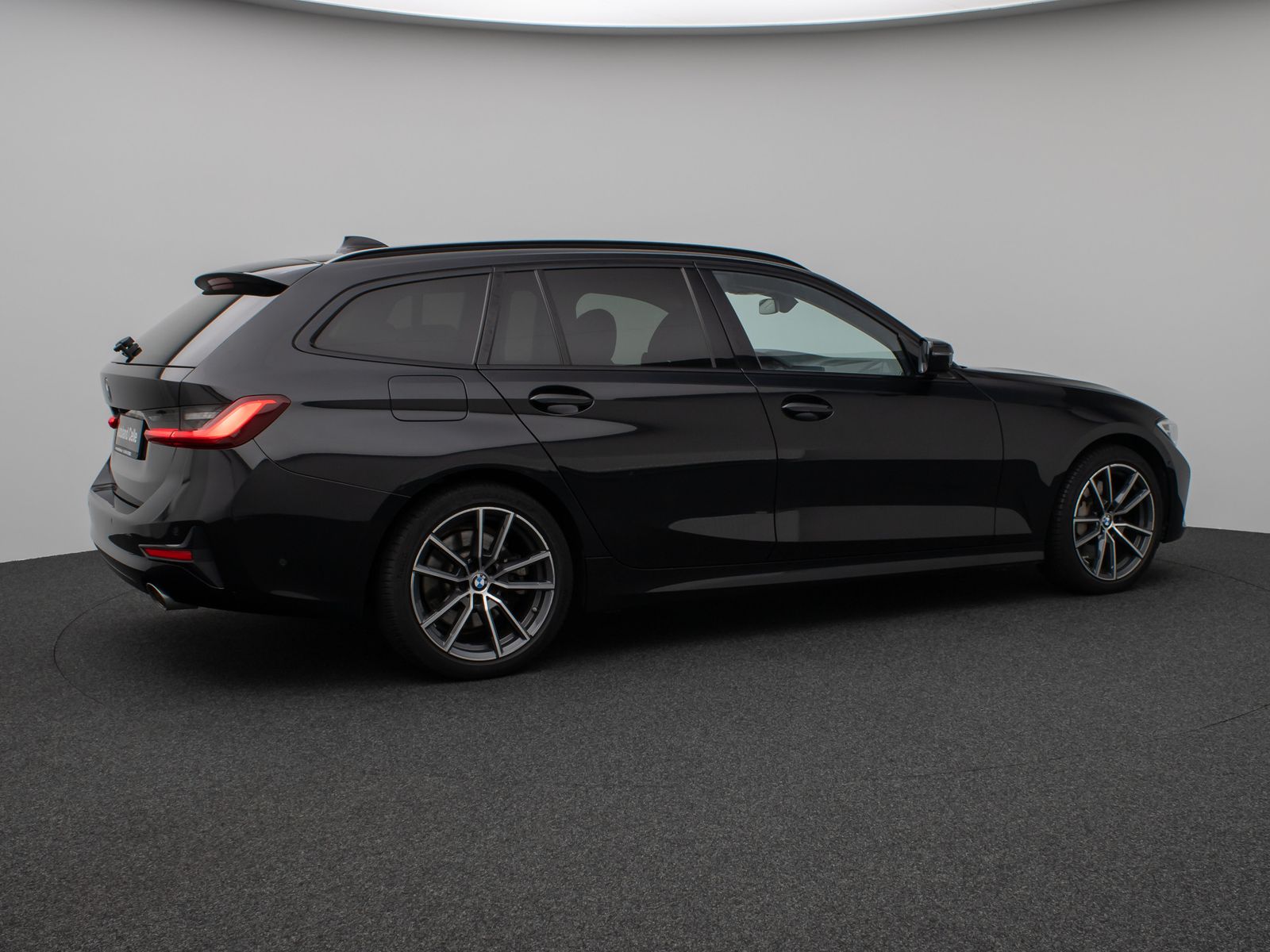 Fahrzeugabbildung BMW 330d xD SportLine Kamera CockPit+HUD Lordos LED