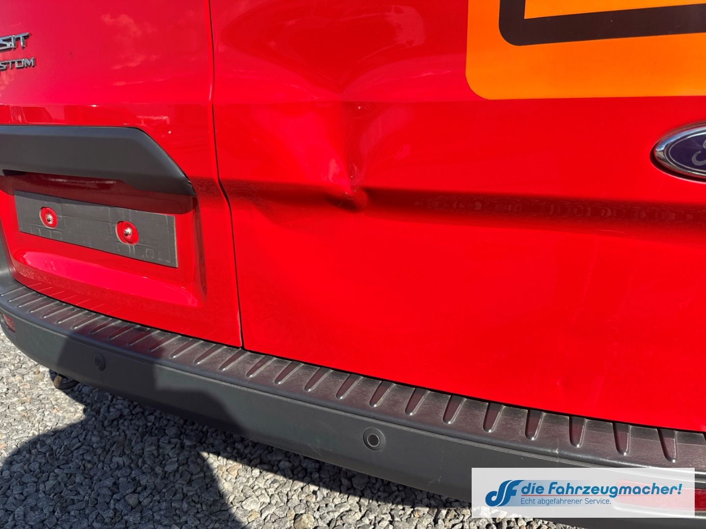 Fahrzeugabbildung Ford Transit Custom Kombi 300 L1 2.2 TDCi *2465