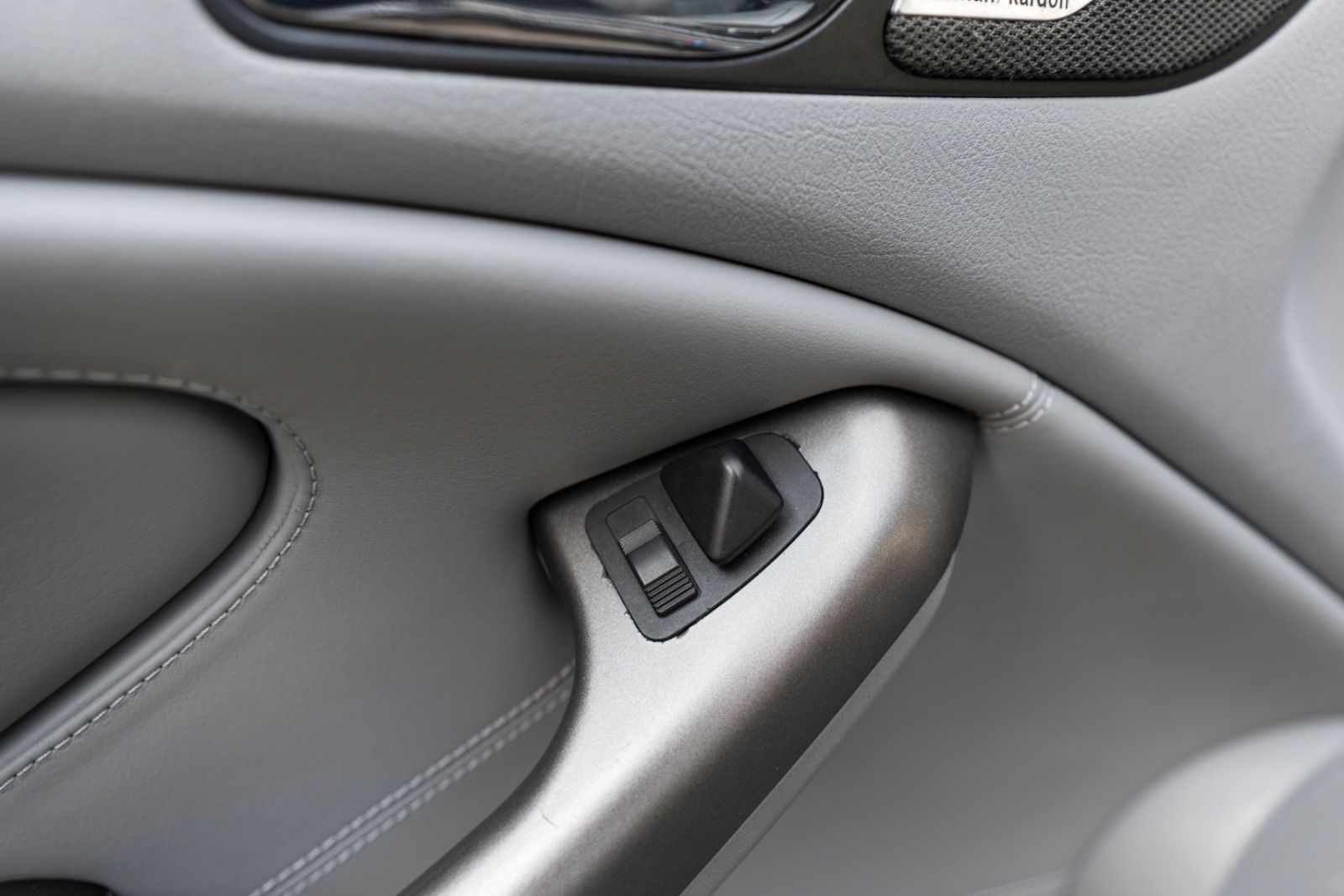 Fahrzeugabbildung BMW M3 E46 COUPE H&K SZH BIXENON TEMPOMAT SCHALTER