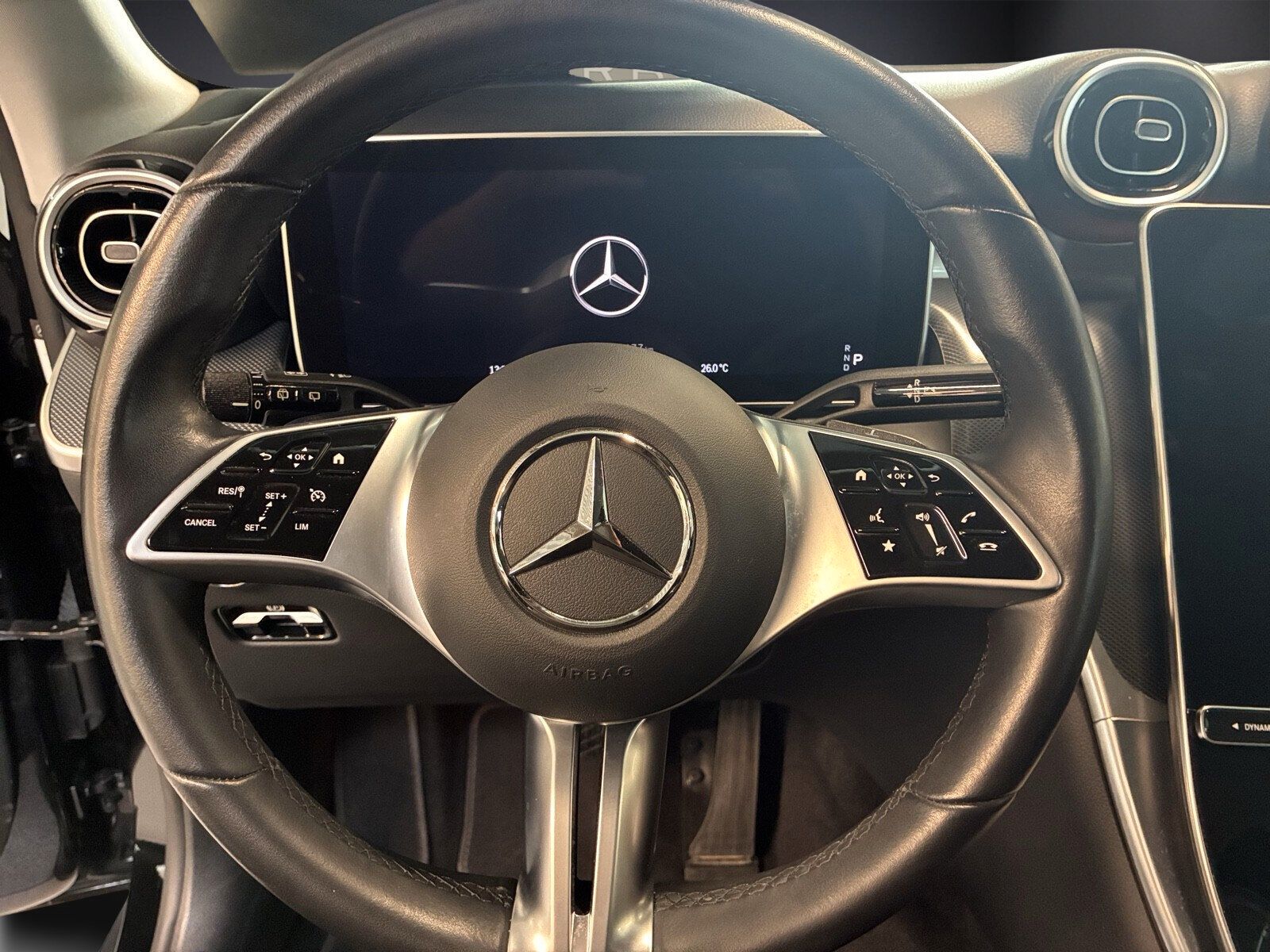 Mercedes-Benz GLC 220 d 4M AVANTGARDE MBUX KAMERA APPLE LED foto 14