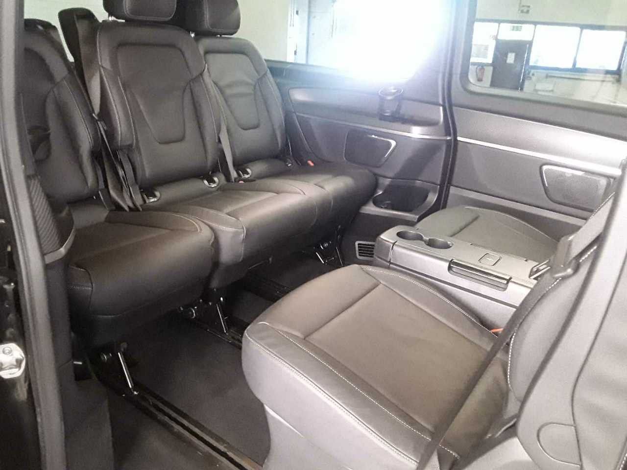 Fahrzeugabbildung Mercedes-Benz V 250 d 4Mat. AMG extralang °AIRMATIC°AHK°STHZ°
