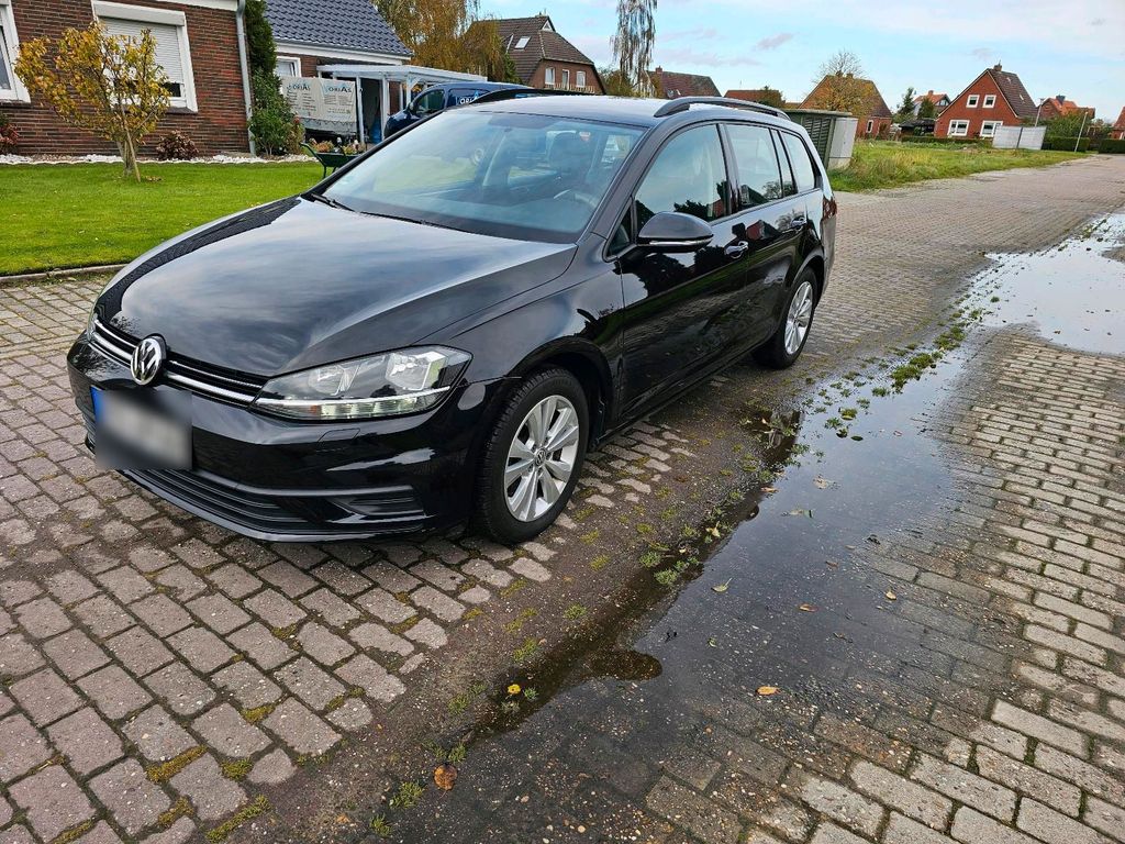 Image of Volkswagen Golf
