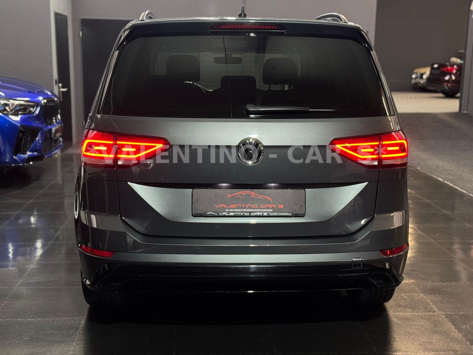 Volkswagen Touran Highline R-Line/DSG/Massage/Navi/LED/Temp