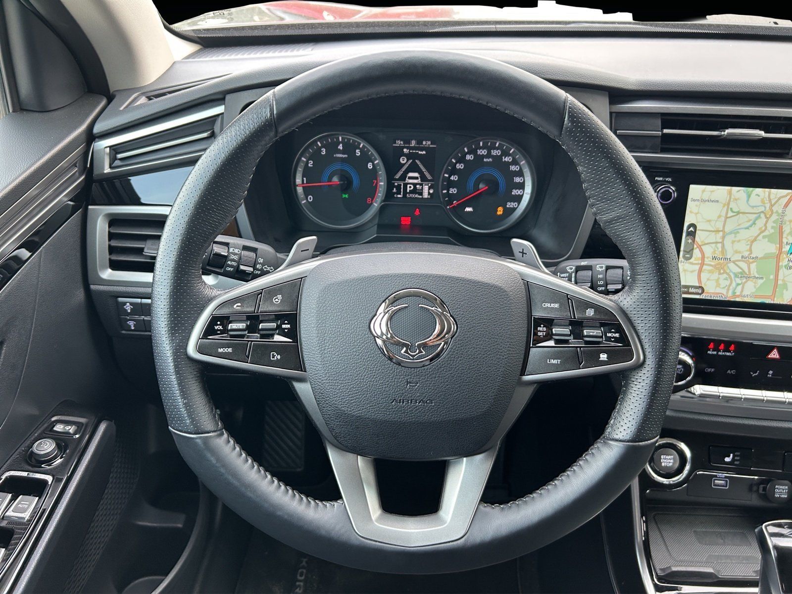 Fahrzeugabbildung Ssangyong Korando Ruby 1.5 T-GDI 2WD Aut./LED/NAVI/KAMERA/