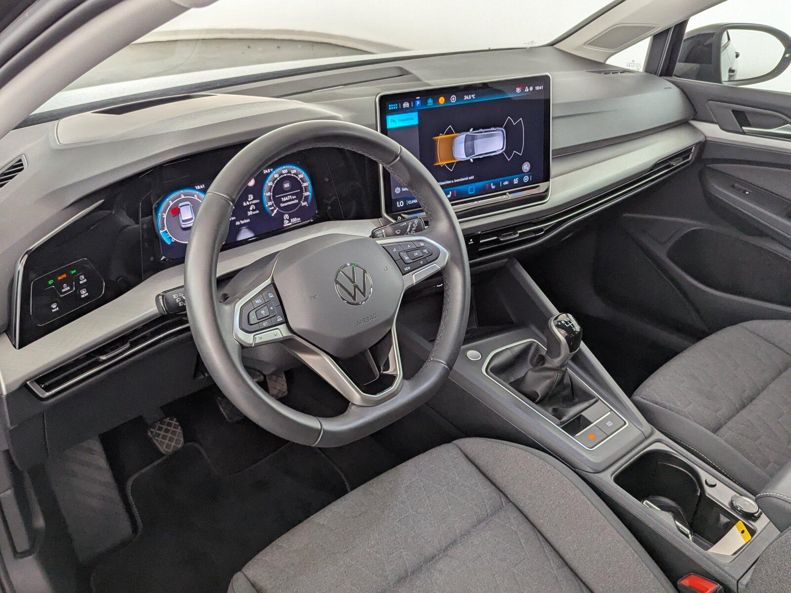 Volkswagen Golf VIII 1.5 TSI Life NAVI+AHK+ACC+SHZ+PDC+, миниатюра 11