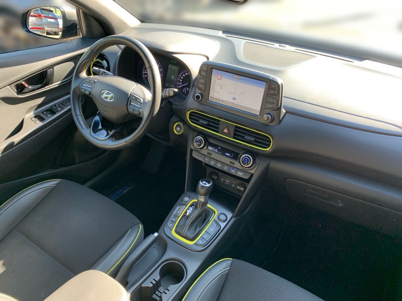Fahrzeugabbildung Hyundai Kona 1.6 T-GDI Style 4WD Automatik Navi LED