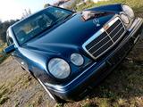 Mercedes-Benz Mercedes Benz E320 Limousine 1.Hand Scheck... - gebrauchte Mercedes-Benz E-Klasse aus dem Jahr 1998