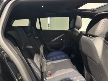 Fotografie 7 des Opel Astra Sports Tourer 1.2 Turbo AT GS AHK Pano Tec