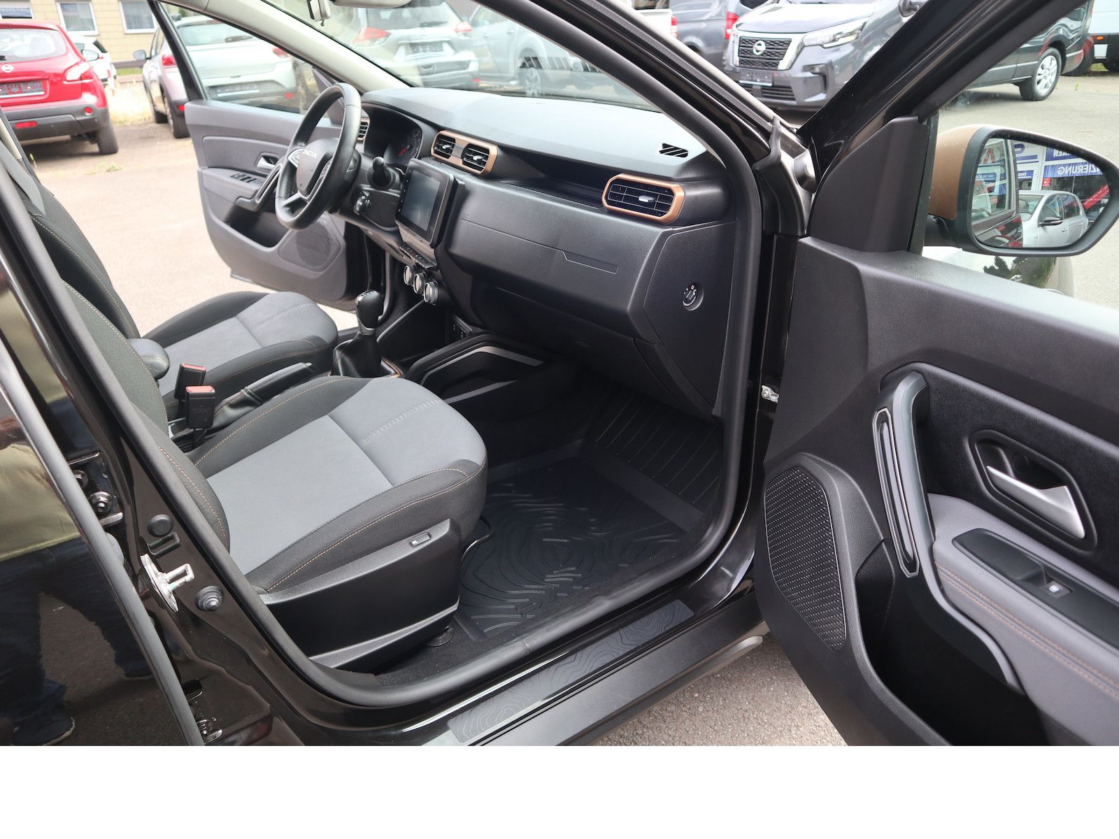 Fahrzeugabbildung Dacia Duster II Extreme 1hd Navi Tempo Scheckheftgepfl