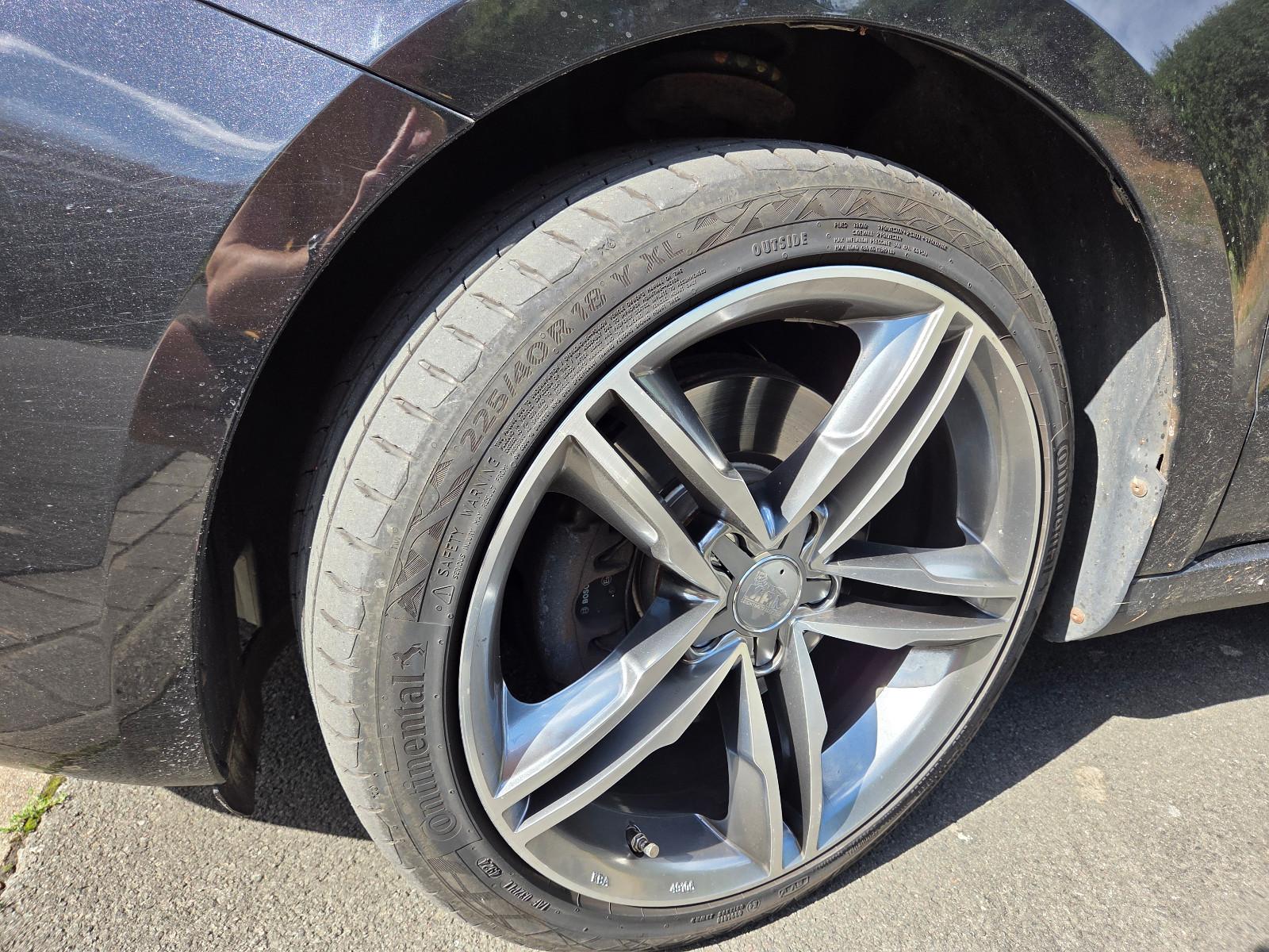 Skoda Superb 2014 — rear view