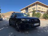 Audi SQ7 4.0 TDI quattro-7-Sitzer-Nachtsicht-.. - Audi SQ7 von privat