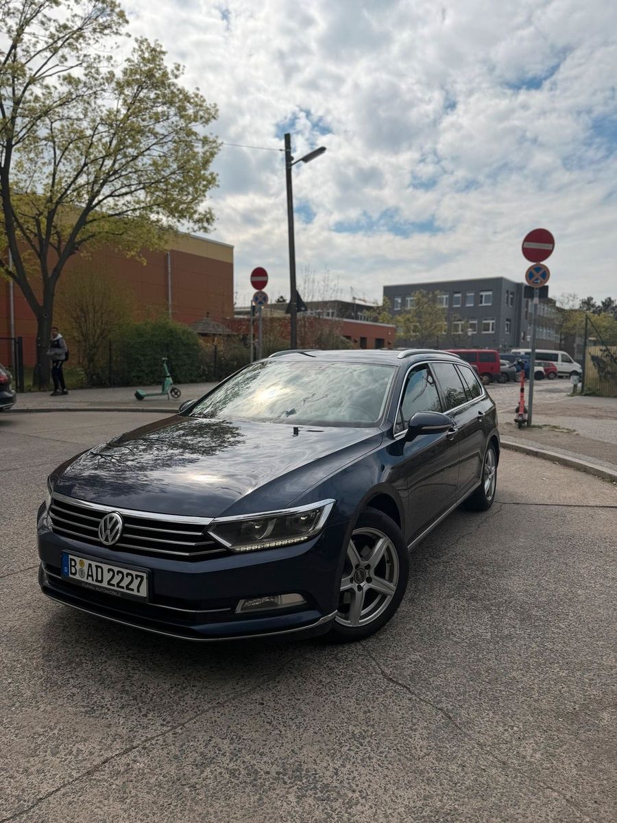VW Passat Variant