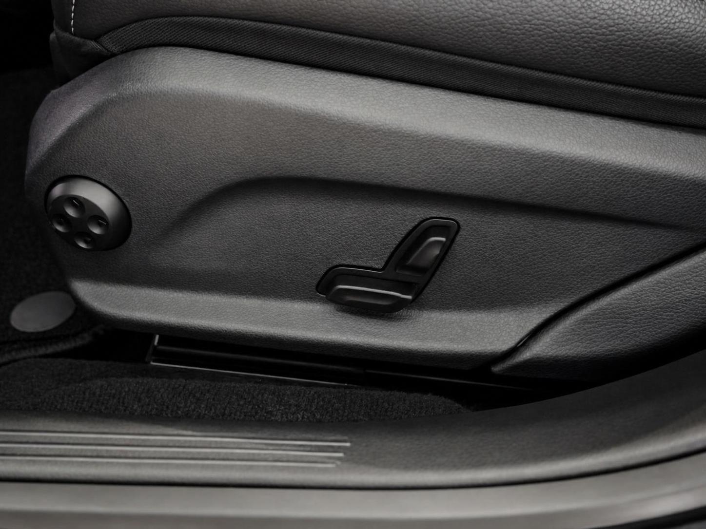 Mercedes-Benz CLS 220 *1. Hand + LED + Ambiente*