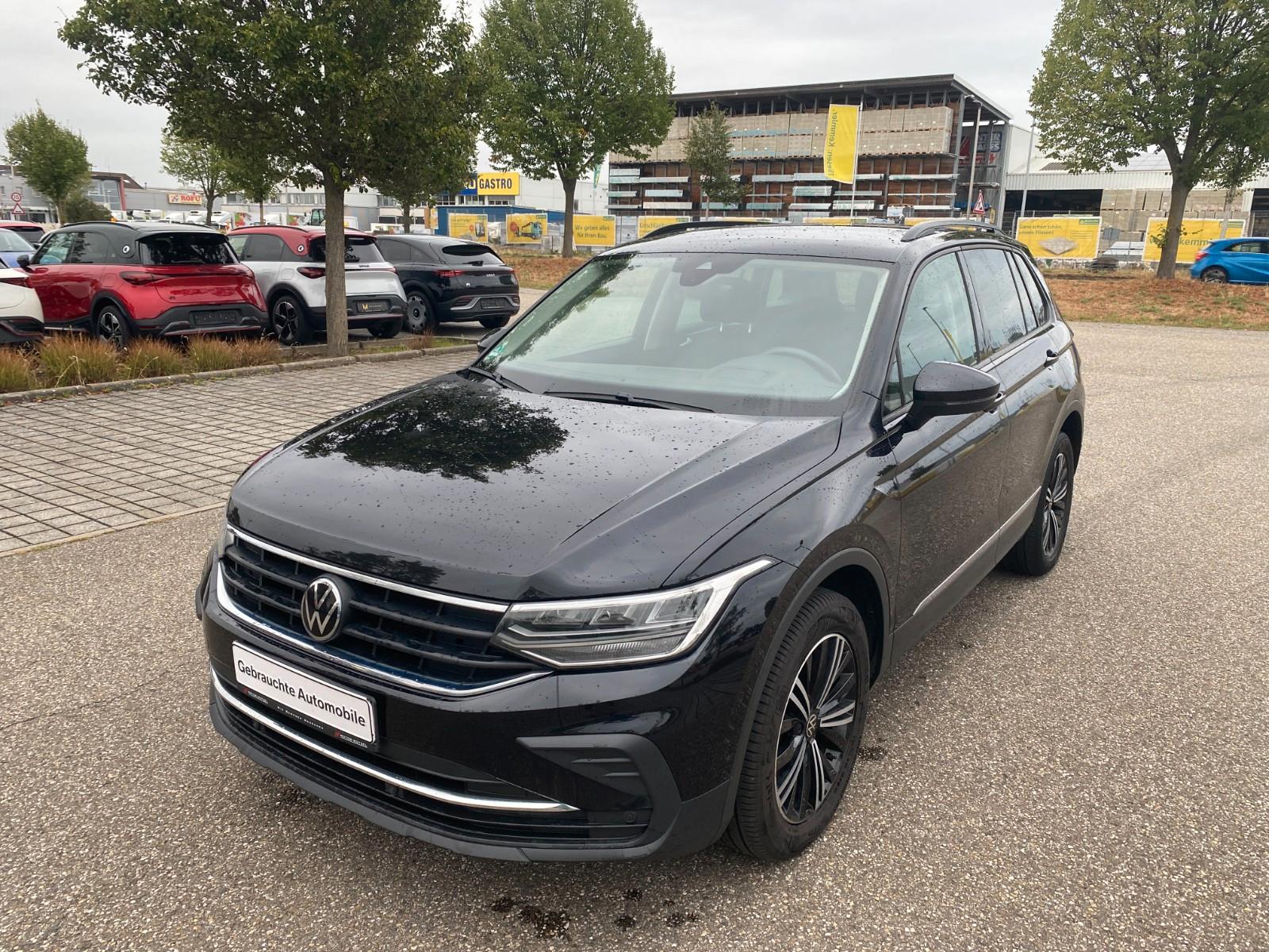 Volkswagen Tiguan Life 4Motion,LED,Kamera,Navi,Head-Up,PDC.