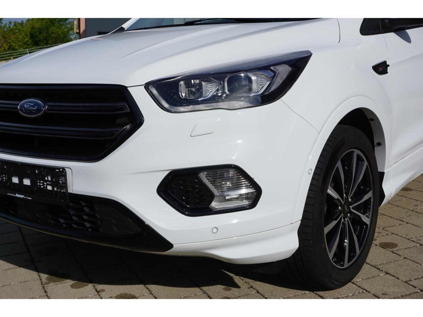 Ford Kuga 1.5 EcoBoost 2x4 ST-Line Navi Winter DAB LM