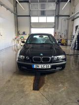BMW 316ti compact - - BMW 316 aus 2001: Compact