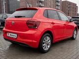 Volkswagen POLO HIGHLINE 1.0 TSI 5-GANG Navi LM PDC SHZ - Volkswagen Polo: mit Klimaanlage