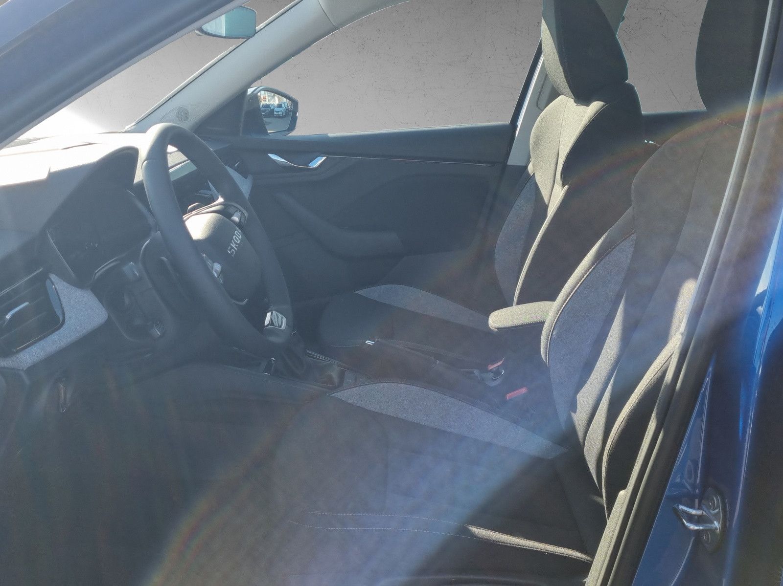 Fahrzeugabbildung SKODA Kamiq Tour DSG AHK Fahrassi SimplyClever