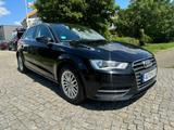 Audi A3 Sportback ambiente Autamatik Tüv Neu 1.Hand - Audi A3: Standheizung, Sportback