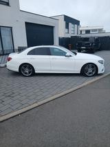 Mercedes-Benz E 300 d Autom. -|AMG Optik| Top Ausstattung - Mercedes-Benz E 300 in Ludwigshafen