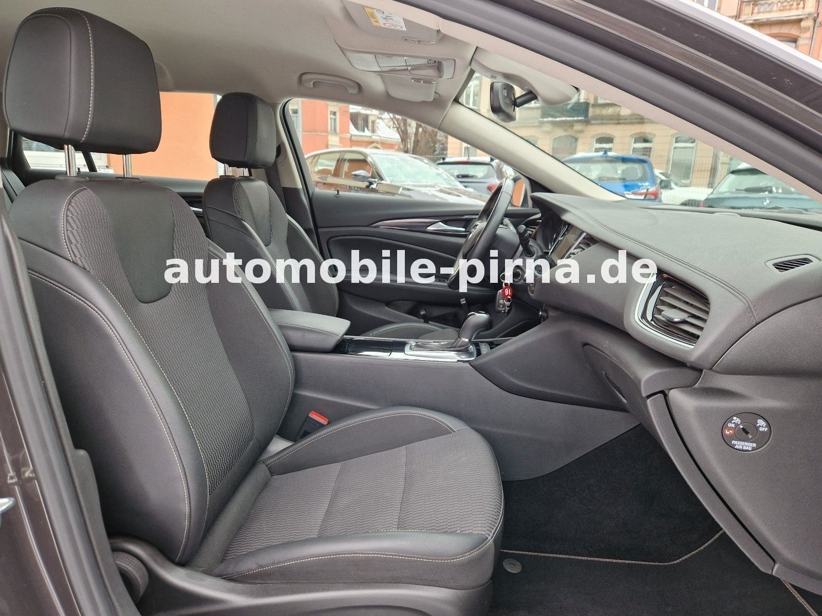 Insignia B ST Kb. Eleg. 2.0D Autom. Bose/LED/AHK