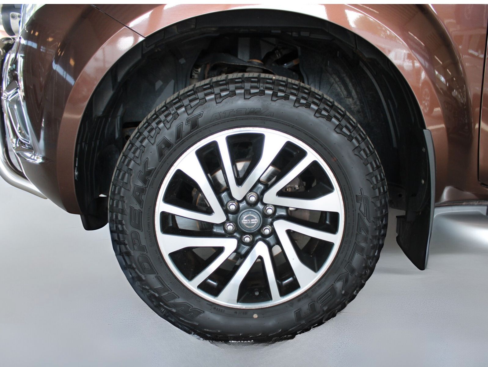 Fahrzeugabbildung Nissan Navara Double Cab Connecta 4x4 AHK Hardtop 1.Hd