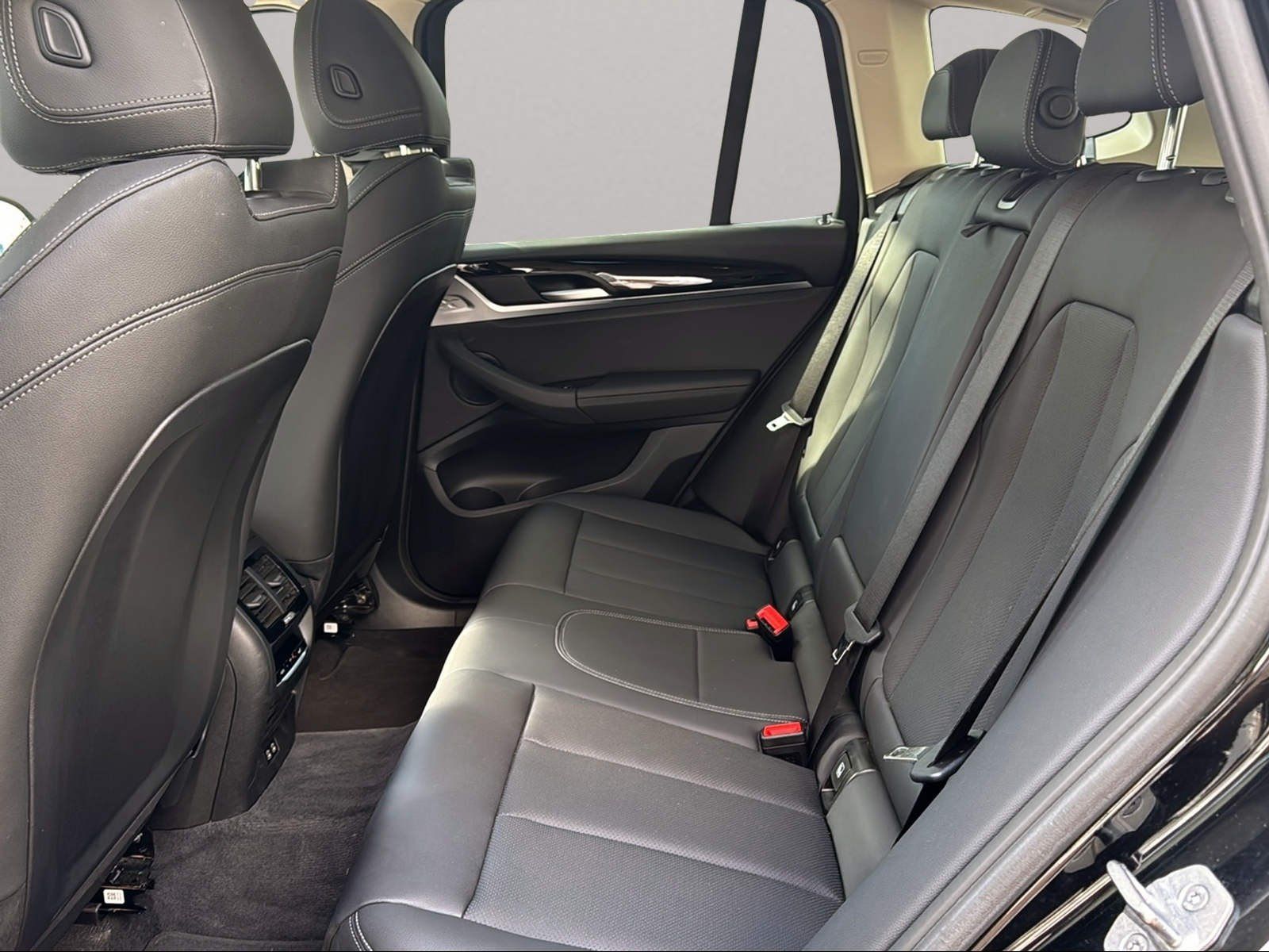 BMW X3 xDrive20i Navi Kamera Pano.Dach Sportsitze foto 15