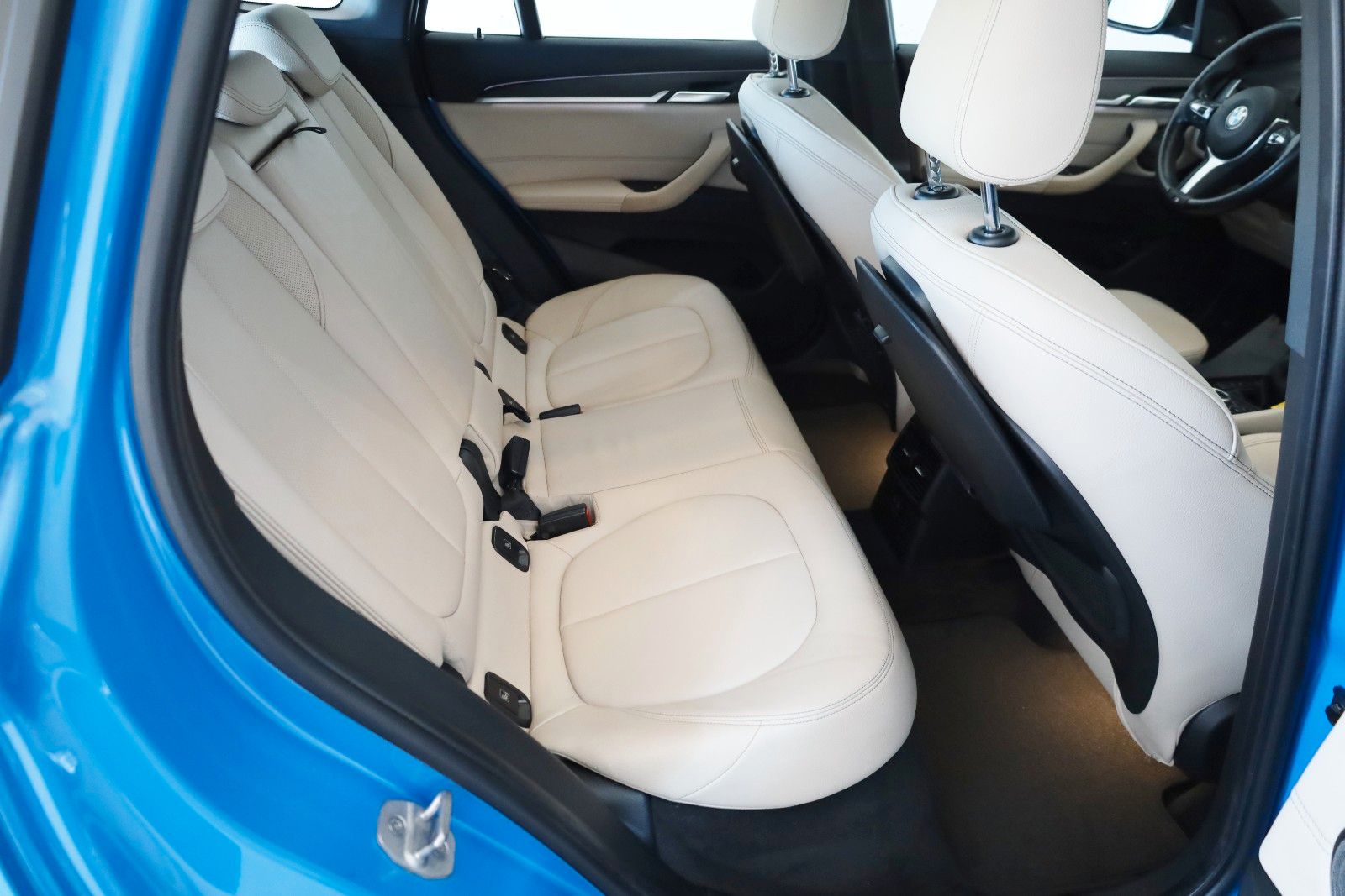 Fahrzeugabbildung BMW X1 xDrive 25e M Sport, Leder,Navi,ACC,HUD,Kamera