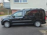 Volkswagen Caddy Maxi 1.4i 16V TSi BlueMotion2KN - 8 Sitzer Autos